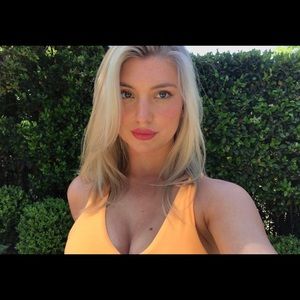 Meet your Posher, Lily